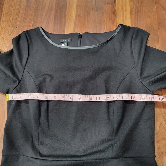 Talbots Tipped Ponte Sheath Dress Jewel Neckline Size 10 - Picture 11 of 11